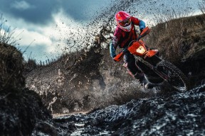 开云官网2026-太阳生死战取胜爵士，布克用沉默的火焰点燃凤凰城