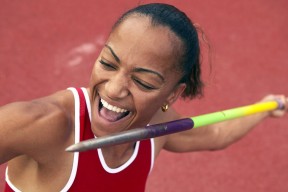 开云体育世界杯-哈利伯顿的魔法，当尼克斯的钢铁防线在火箭面前沦为虚设