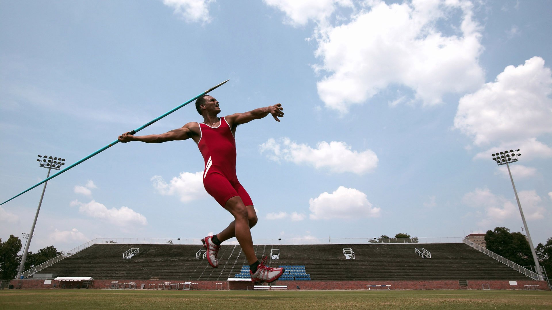丹麦全面压制皇马，奥利维耶的完美演出与欧洲足球的权力转移